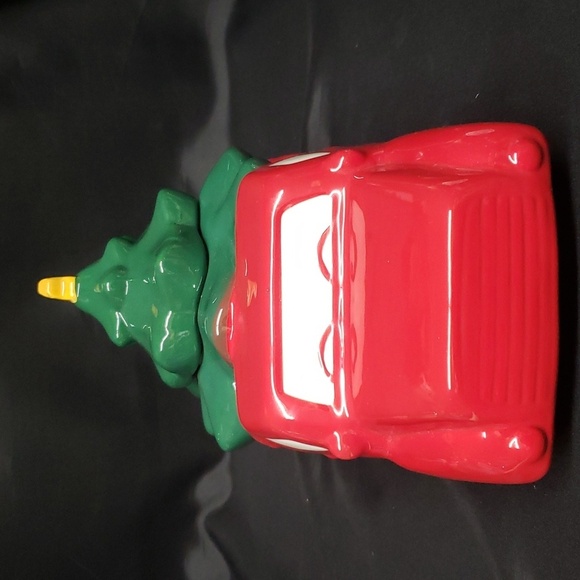 Rae Dunn Red Truck with Tree CHRISTMAS Cookie/Treat Jar - Picture 4 of 8
